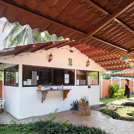 Casa Blanca Beachfront House With Shared Pool Access Pangea Lodge Manzanillo  Exterior foto