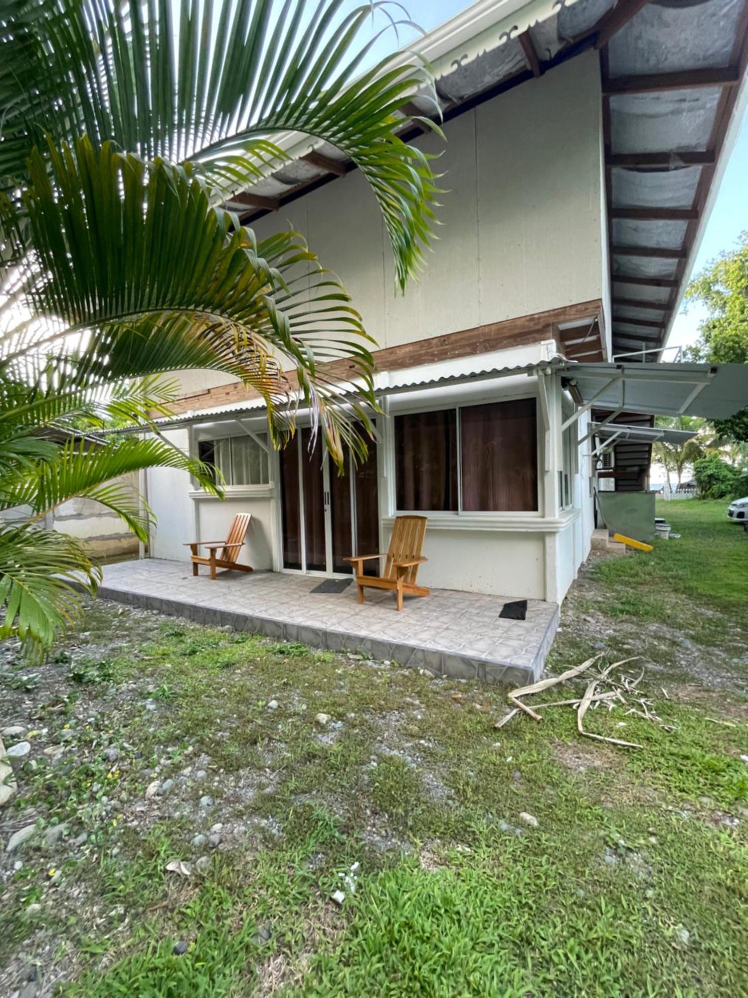 Casa Blanca Beachfront House With Shared Pool Access Pangea Manzanillo (Limon)