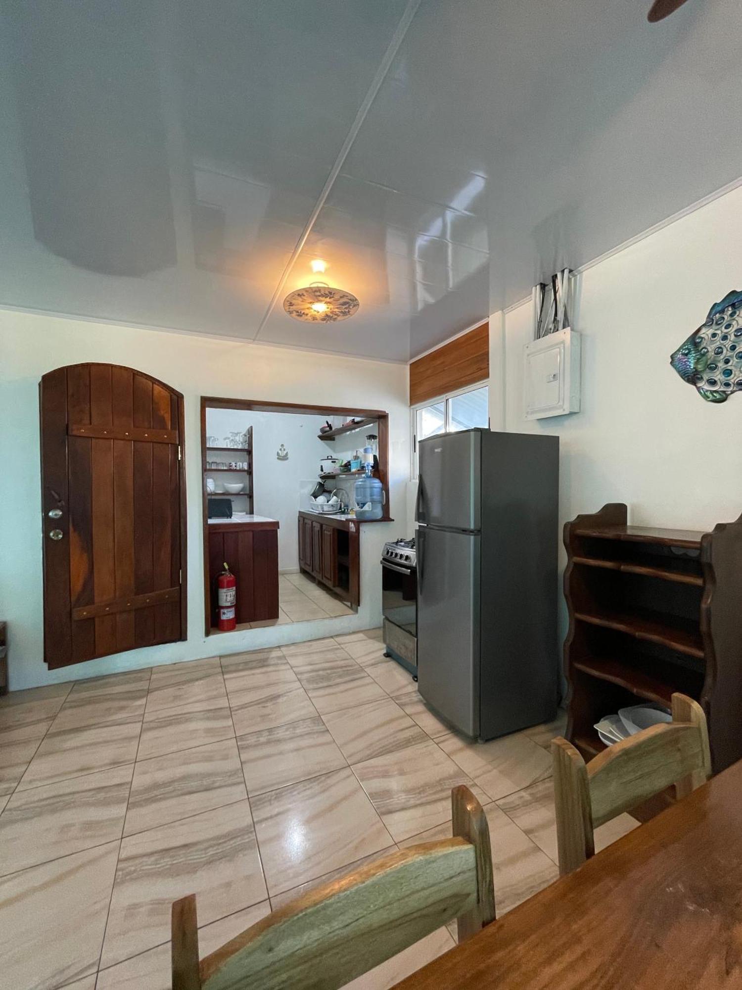 Casa Blanca Beachfront House With Shared Pool Access Pangea Manzanillo (Limon)